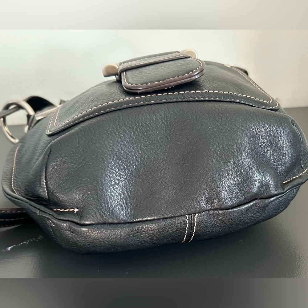 B. Makowsky Black Leather Shoulder Bag Buckle crossbody - Picture 13 of 14